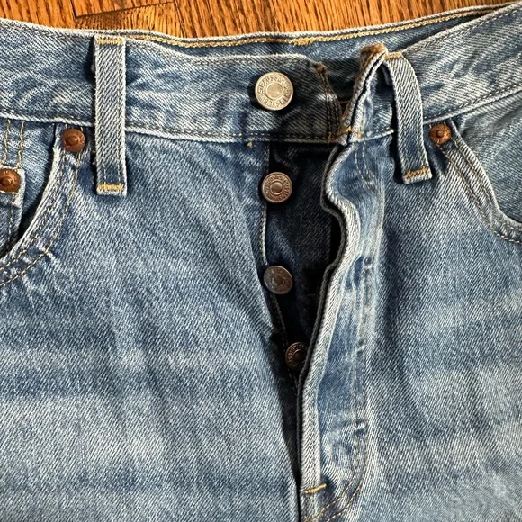 Levi's Ripped Jeans - Picture 4 of 4